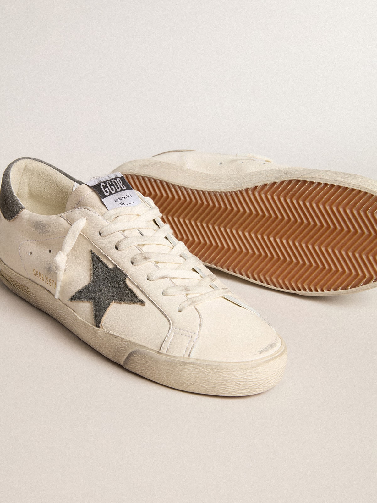 Men's Super-Star in nappa with gray suede star and heel tab