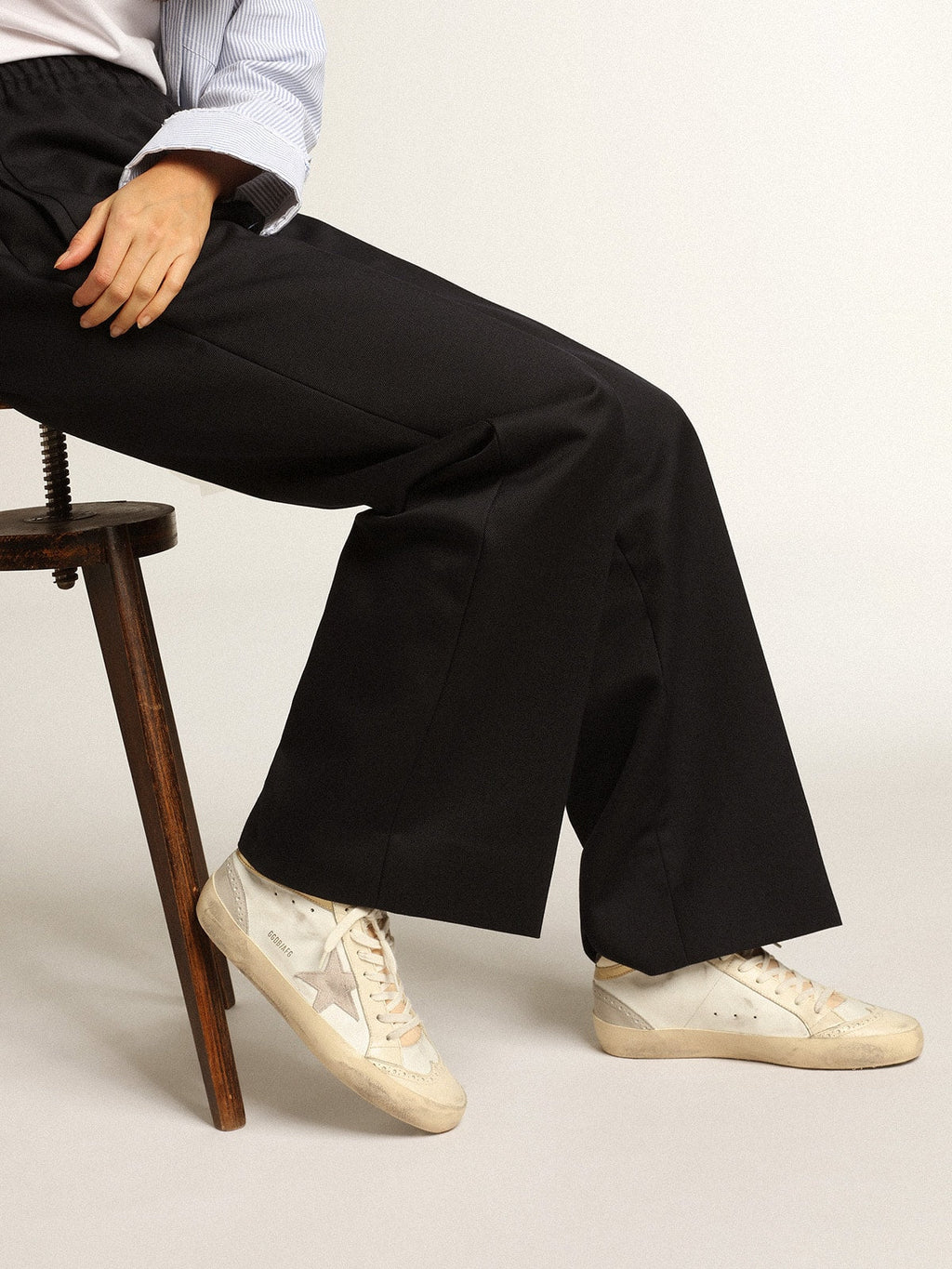 Women's Mid Star with star in light gray suede and gold flash