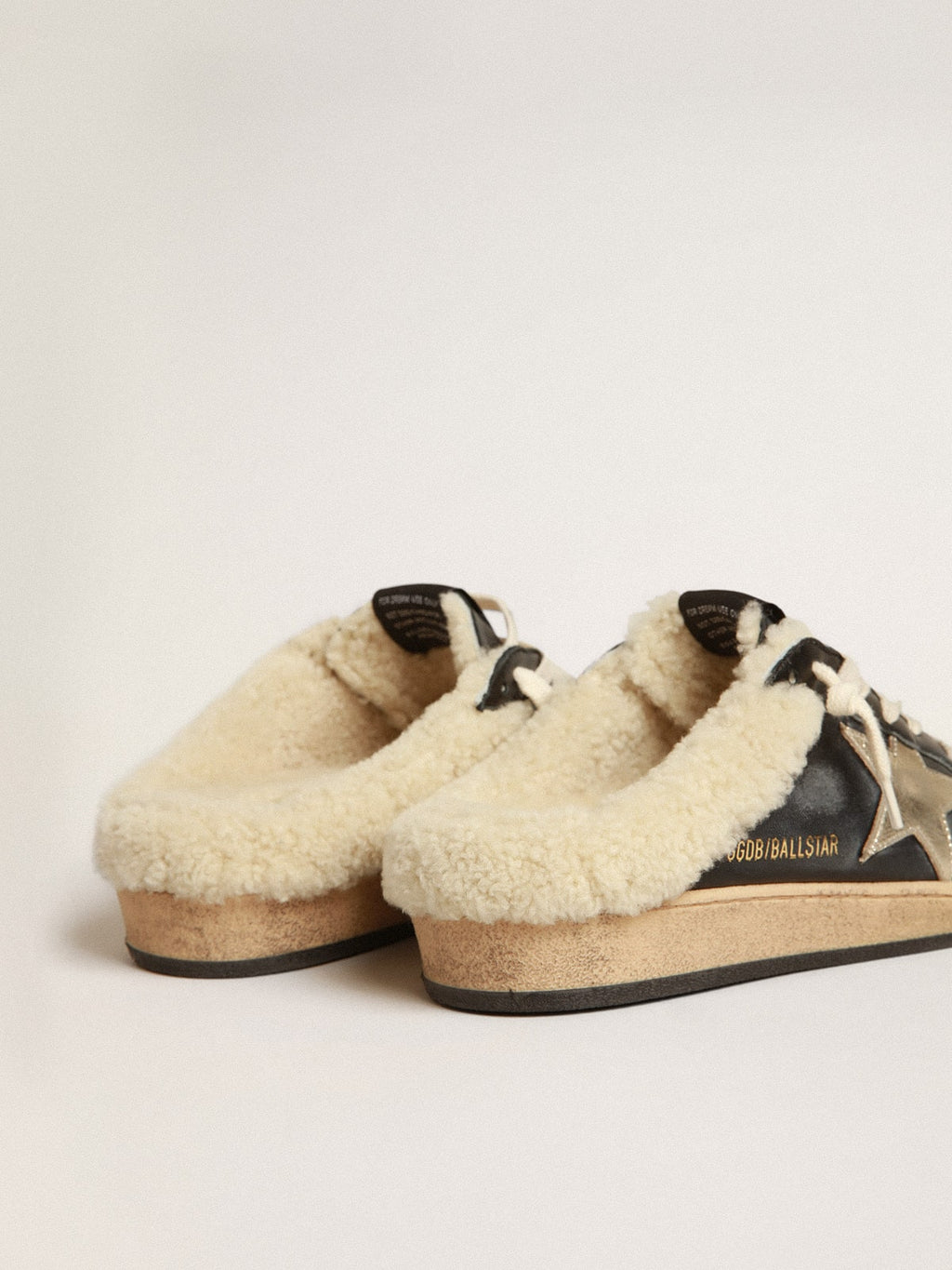 Ball Star Sabots in nappa with platinum star and shearling lining